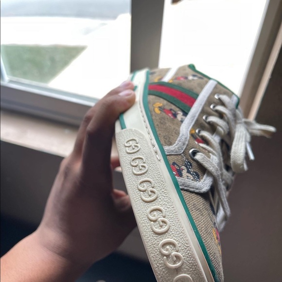 Authentic Gucci sneakers - Picture 4 of 7